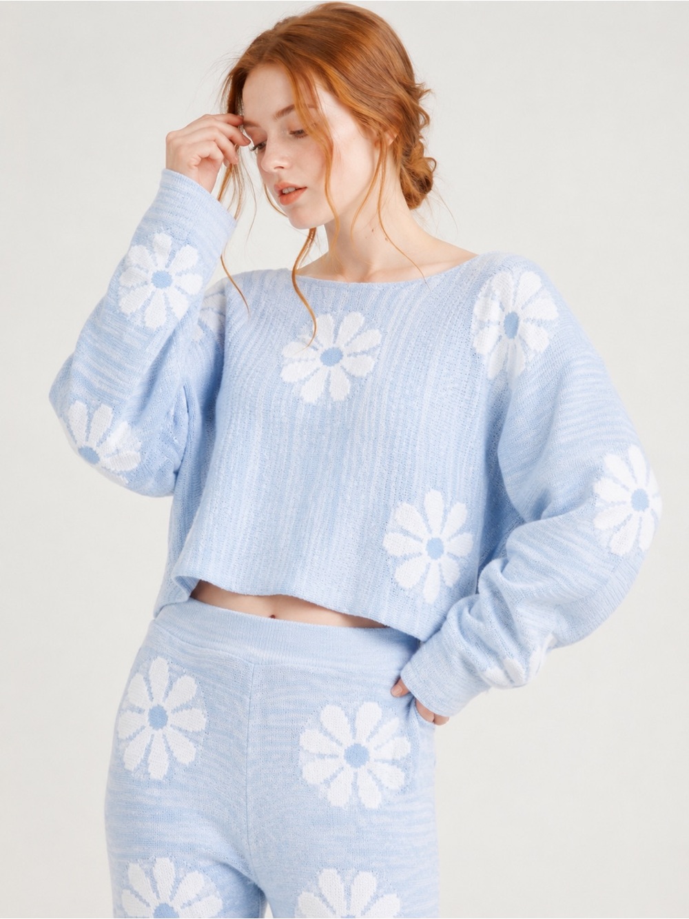 NWT Altar'd State Daisy Knit Cropped Long Sleeve M Sweater Top ONLY Retails $70